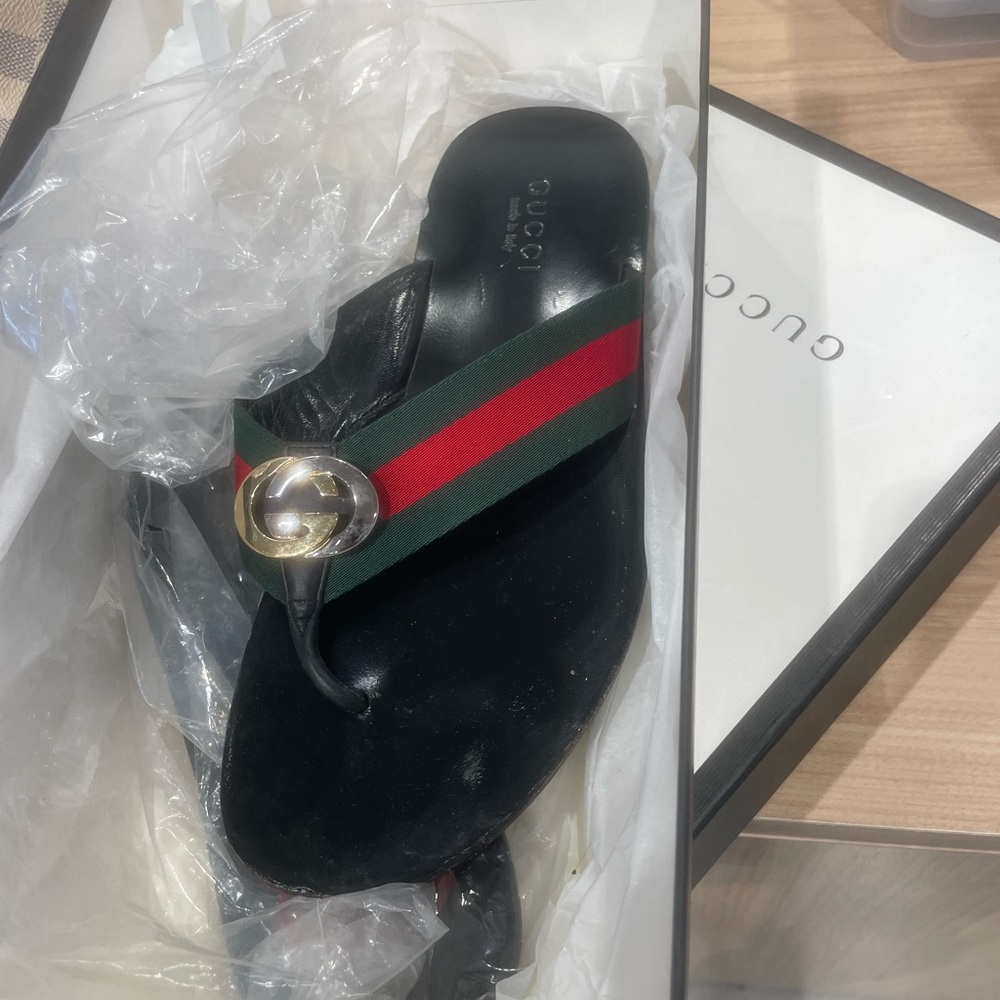Gucci slide
